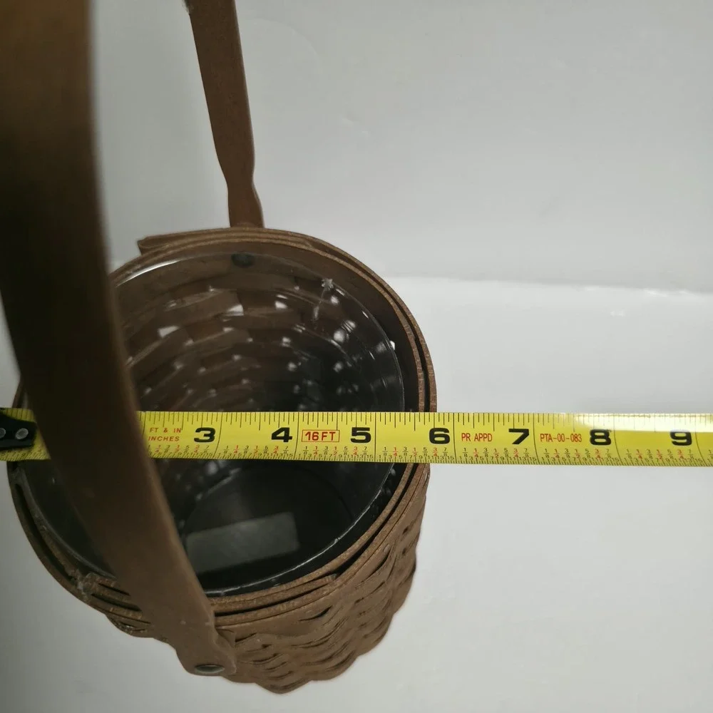 VTG 2001 Longaberger Tall Fruit Basket Round Woven Wood Single Swing Handle Line